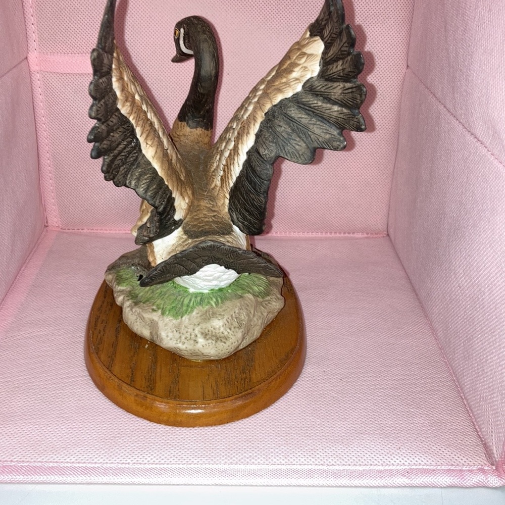 VTG Figurine Hand Painted Bisque Porcelain Duck - Picture 3 of 7
